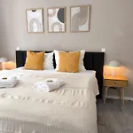 Apartamento Maremar - Am Ferberturm - Luxus Boxspringbett - Küche - Arbeitsplatz - Wlan Gera