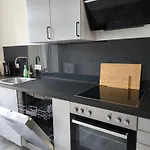 Maremar - Am Ferberturm - Luxus Boxspringbett - Küche - Arbeitsplatz - Wlan * Gera