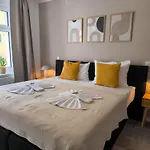 Maremar - Am Ferberturm - Luxus Boxspringbett - Küche - Arbeitsplatz - Wlan * Gera