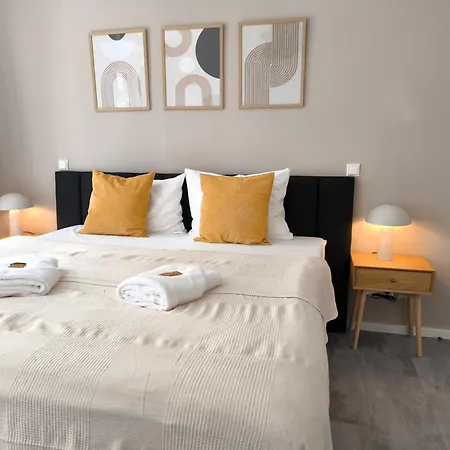 Lejlighed Maremar - Am Ferberturm - Luxus Boxspringbett - Kueche - Arbeitsplatz - Wlan Gera