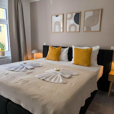 Maremar - Am Ferberturm - Luxus Boxspringbett - Küche - Arbeitsplatz - Wlan * Gera